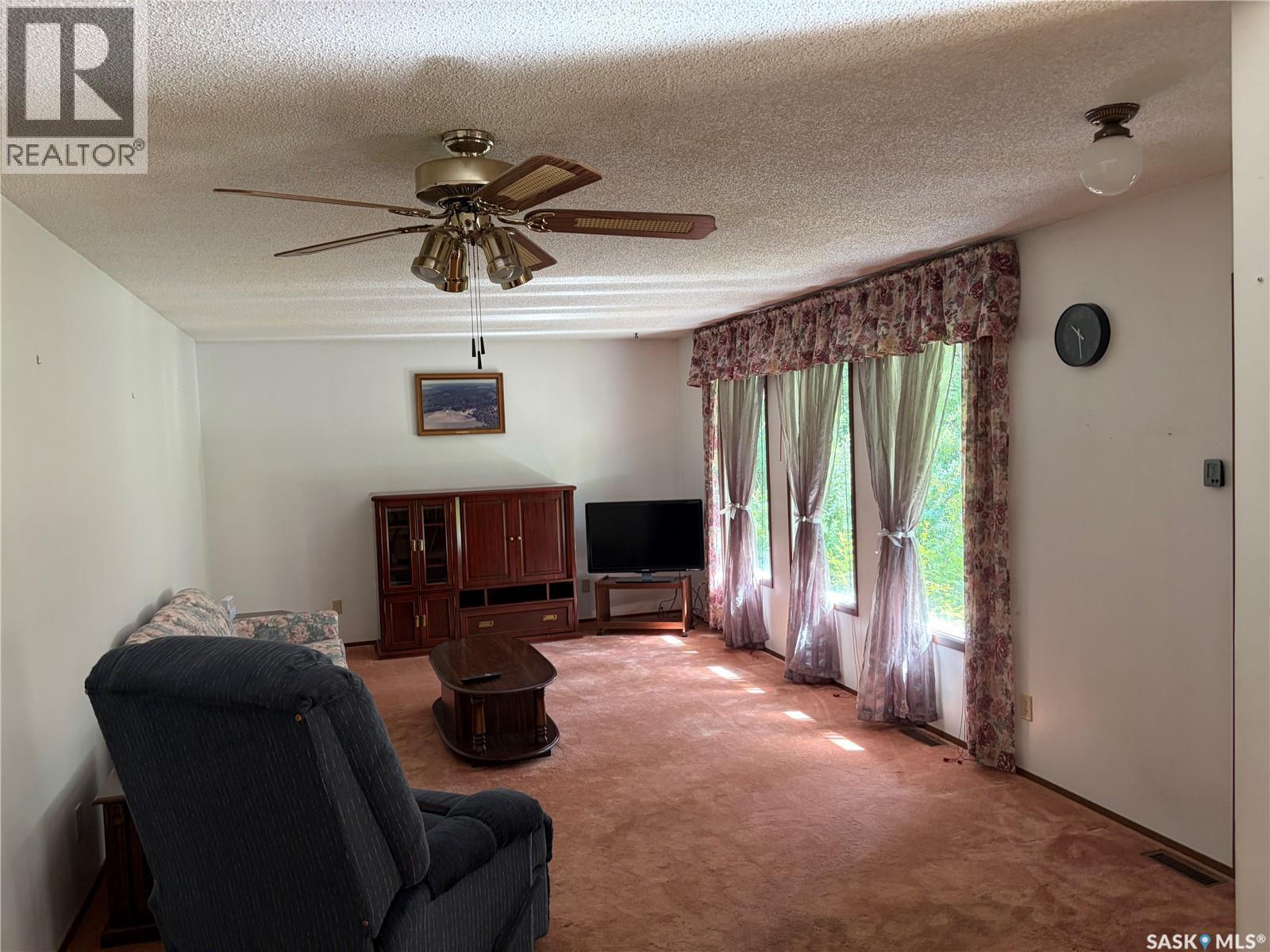 Neufeld Acreage Property Photo 9