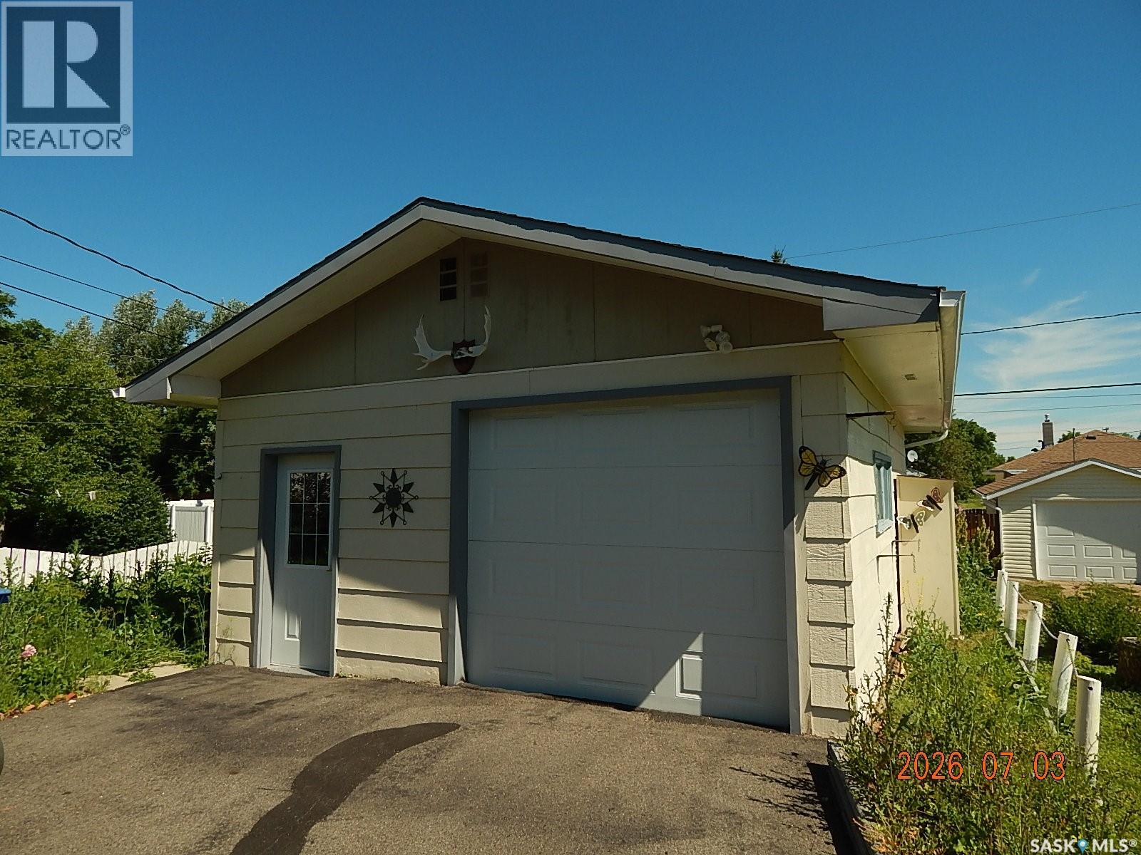 508 6th Avenue W Property Photo 3