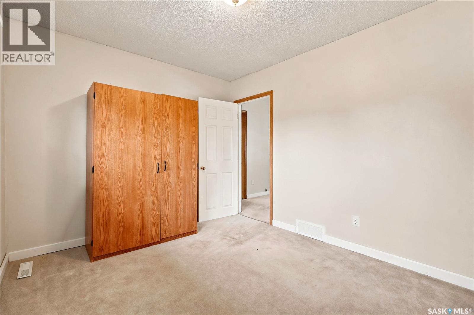 Rushinko Acreage Property Photo 7