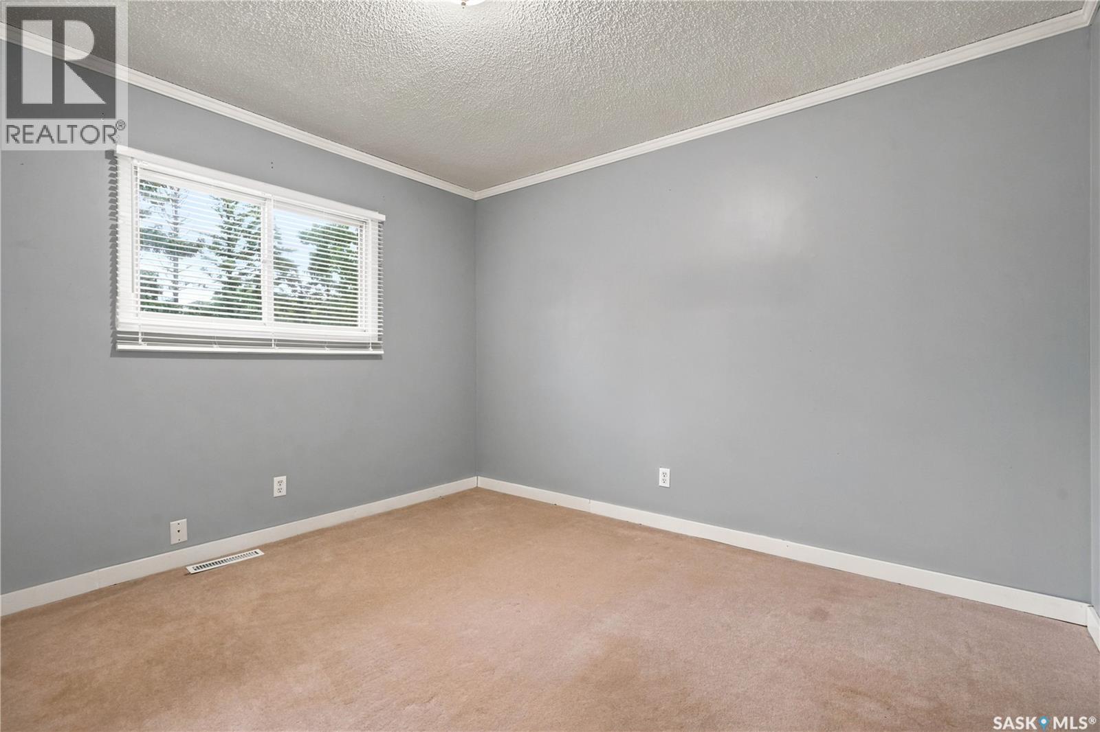 Rushinko Acreage Property Photo 10