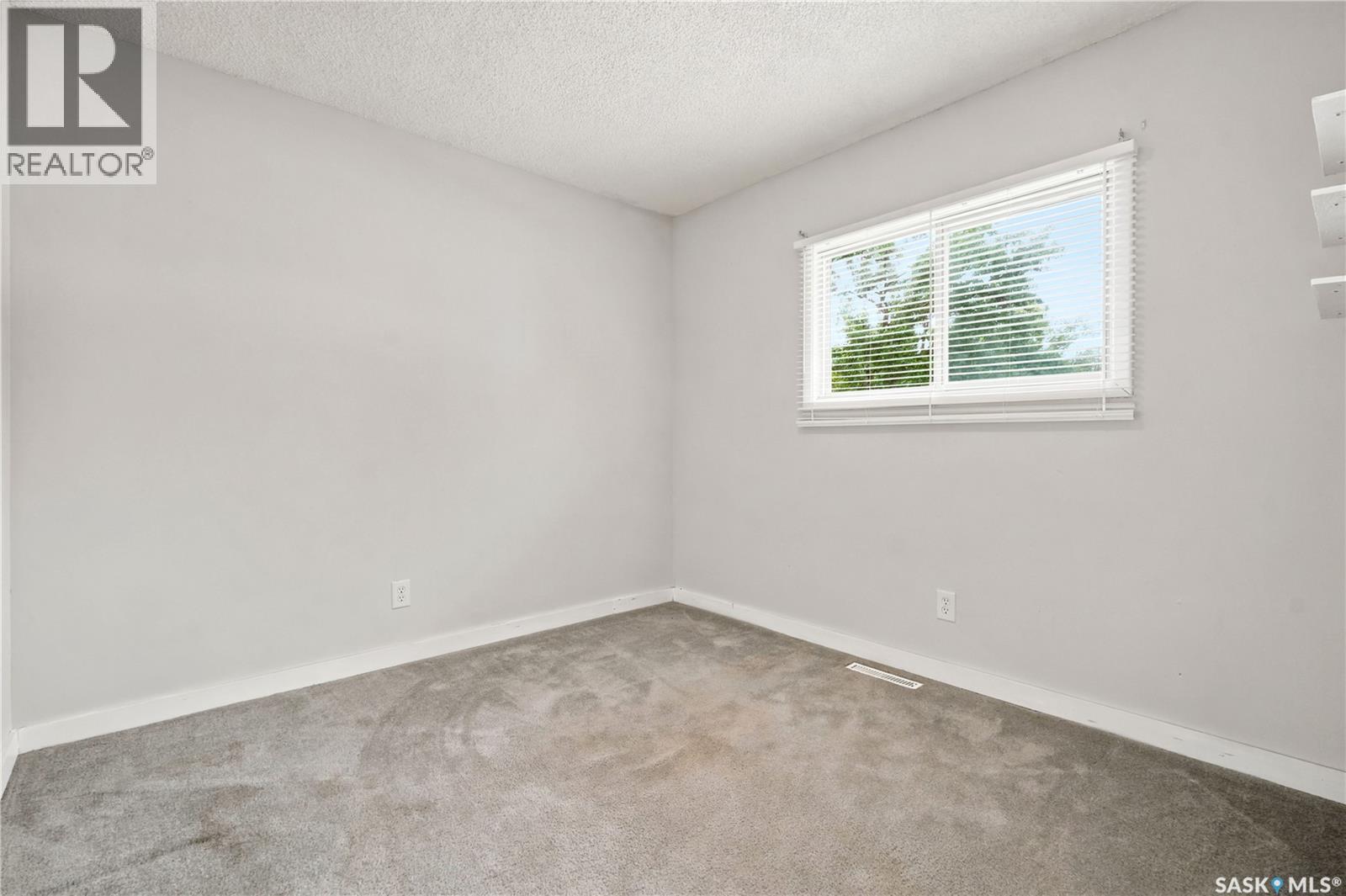 Rushinko Acreage Property Photo 13