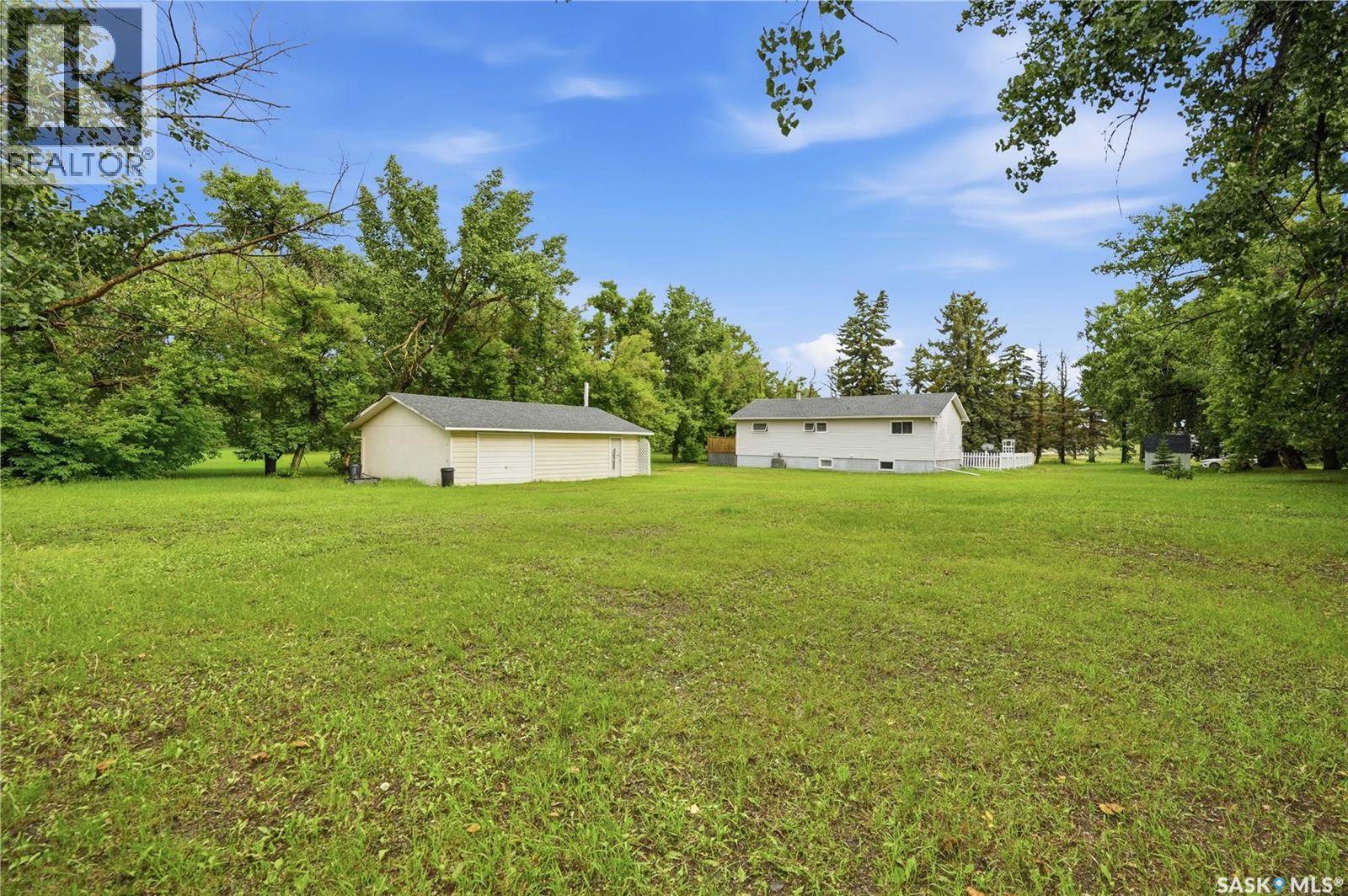 Rushinko Acreage Property Photo 36