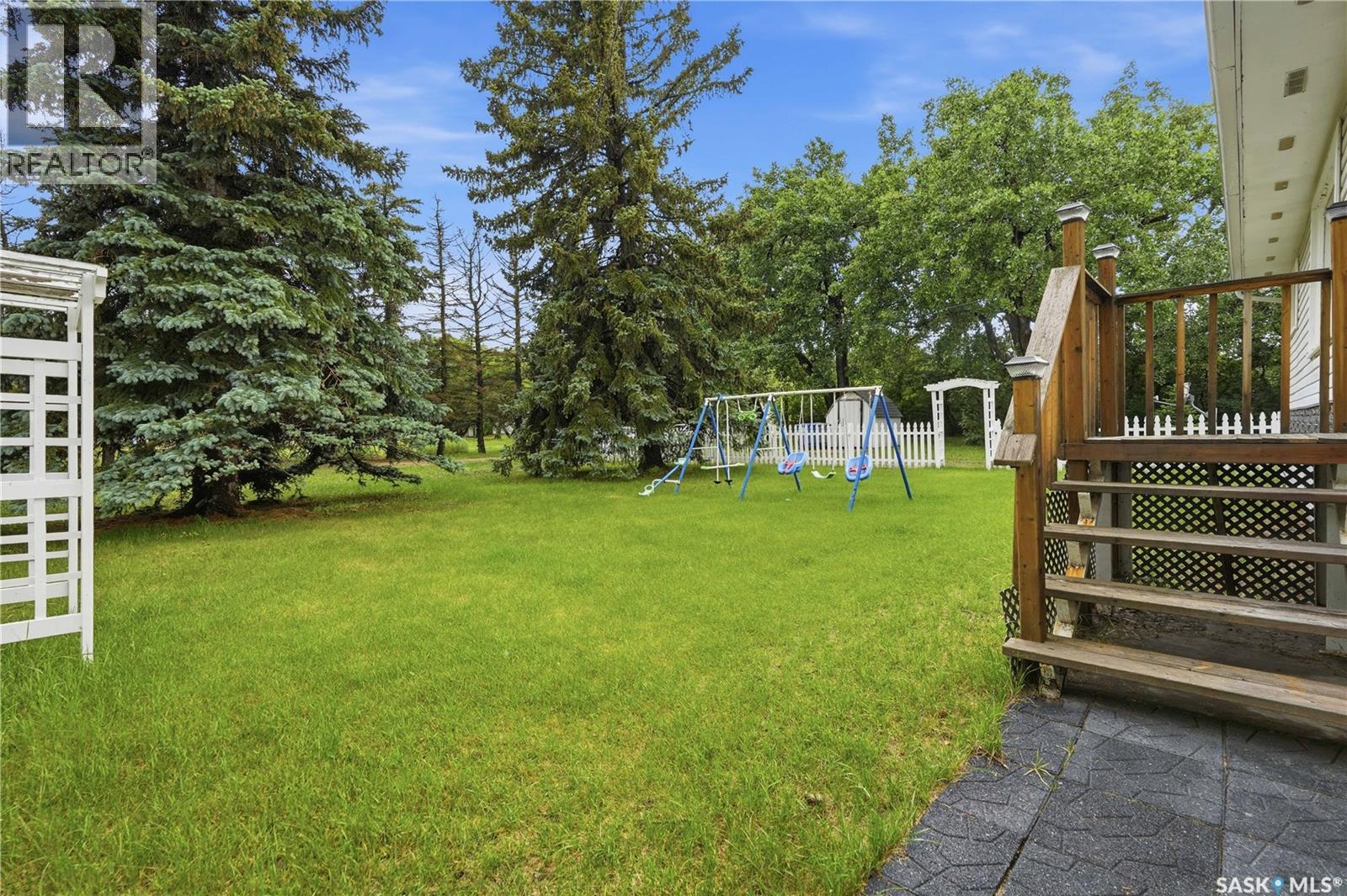 Rushinko Acreage Property Photo 38