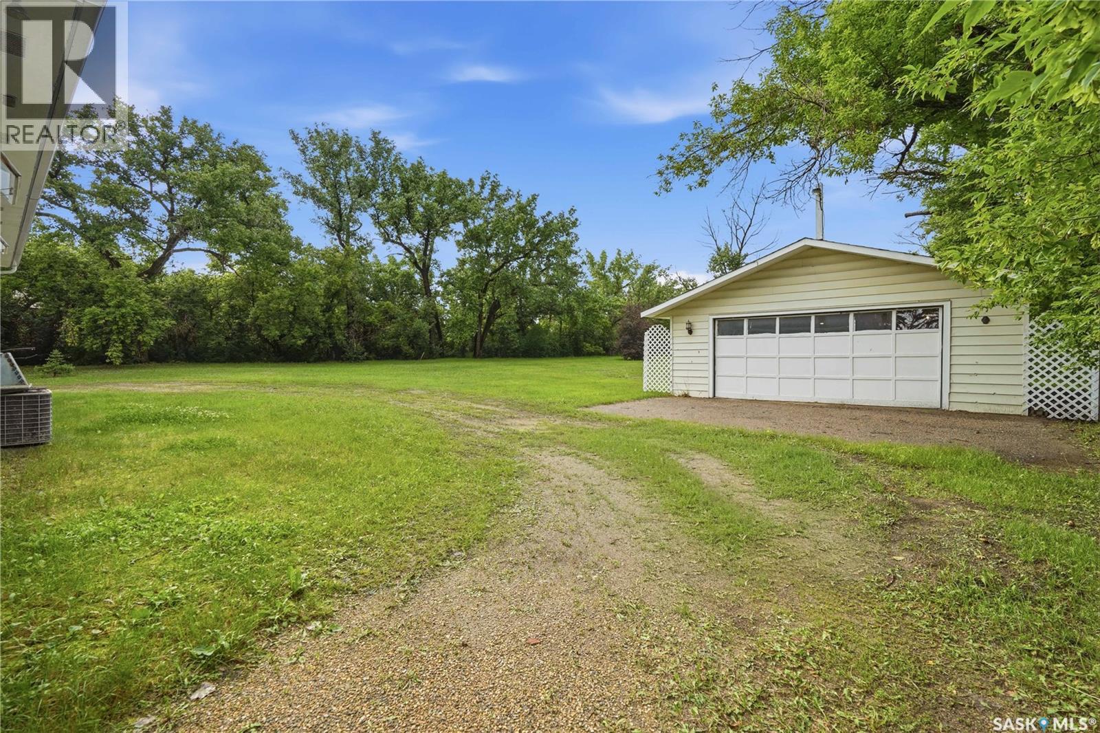 Rushinko Acreage Property Photo 41