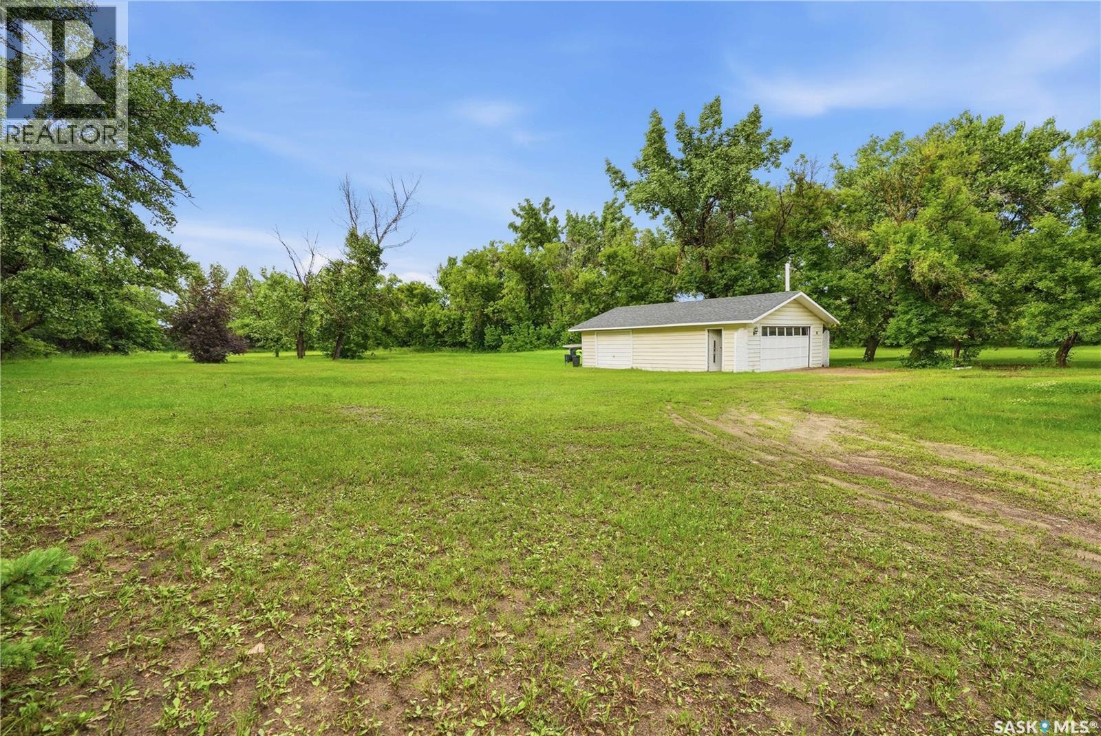 Rushinko Acreage Property Photo 42