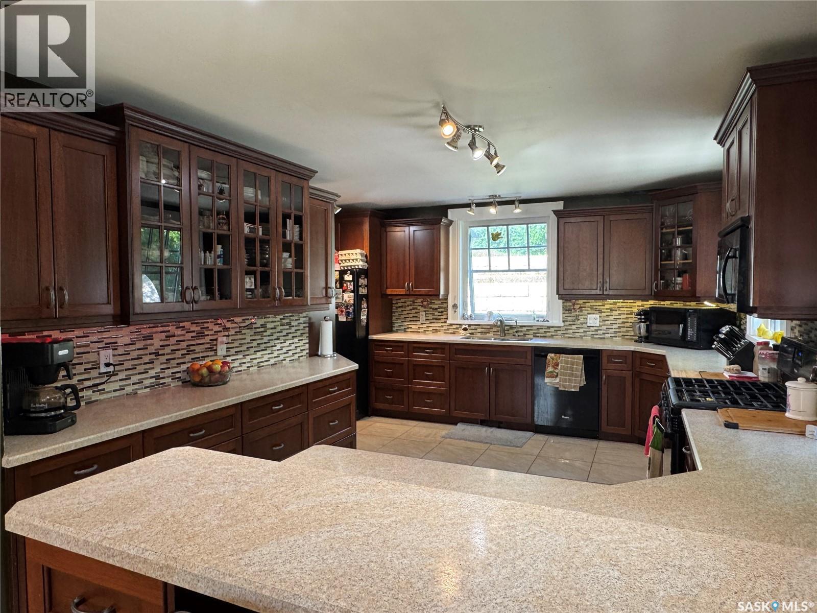 607 Barnett Drive Property Photo 13