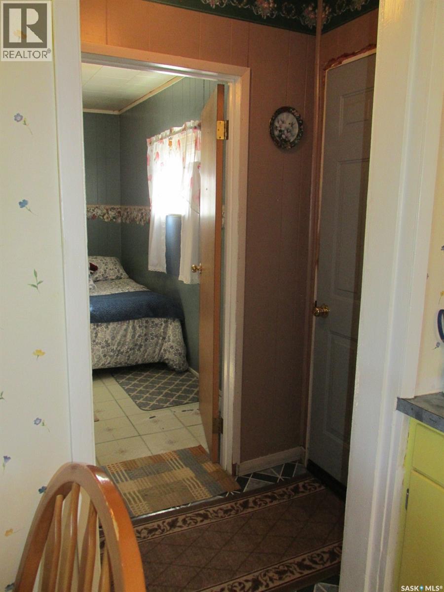 604 Railway Avenue W Property Photo 19