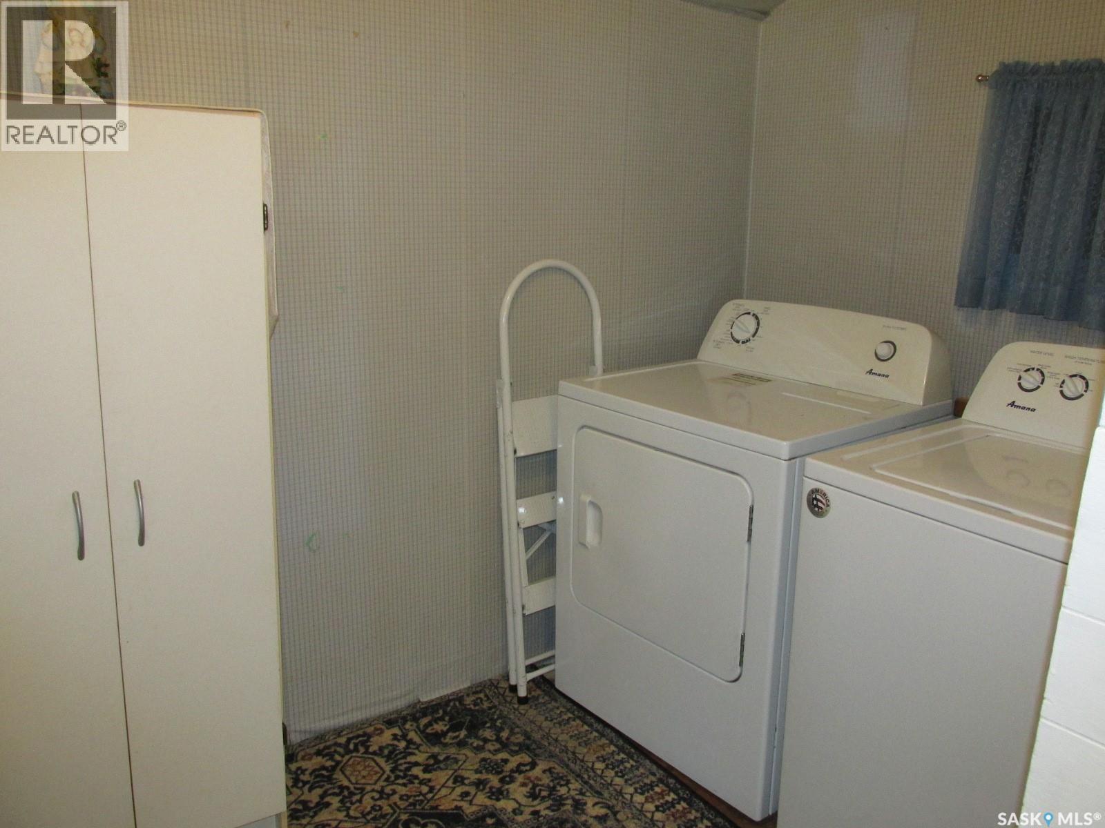 604 Railway Avenue W Property Photo 26