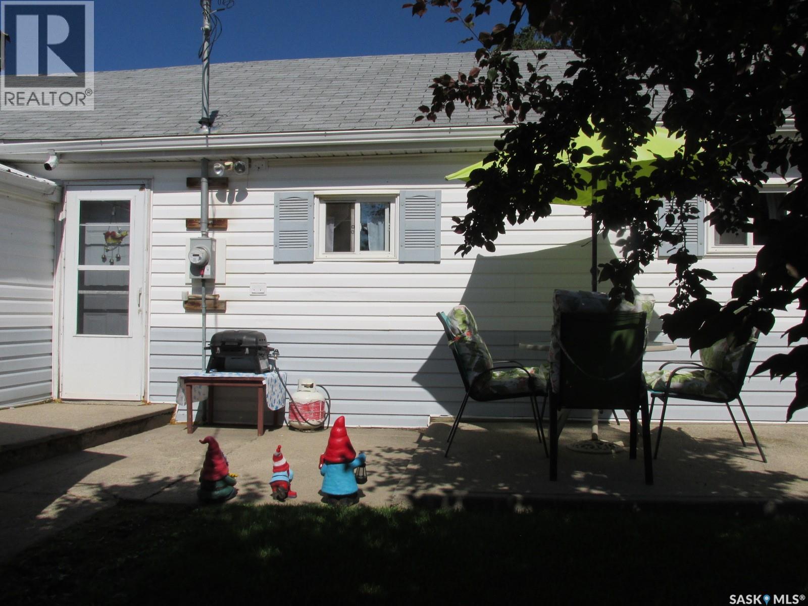 604 Railway Avenue W Property Photo 31