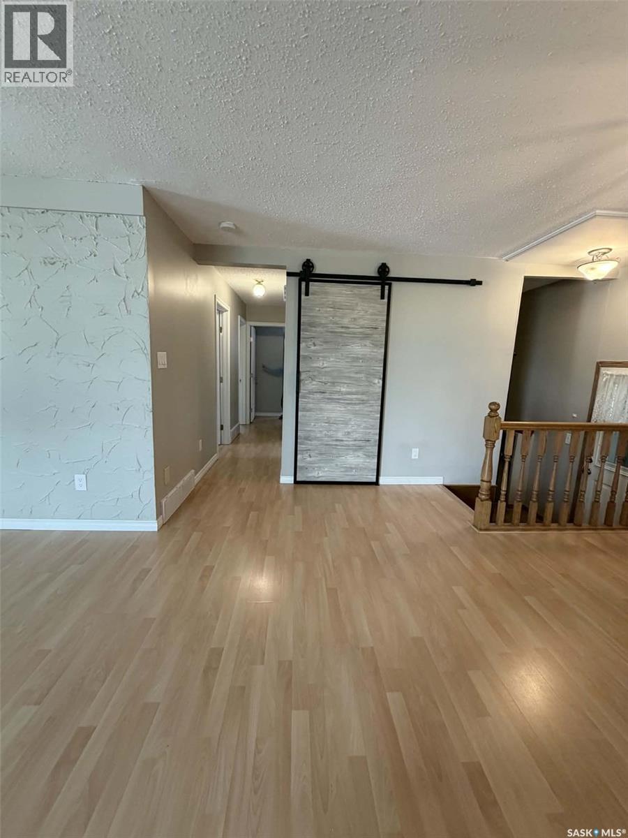 330 Coteau Street Property Photo 5