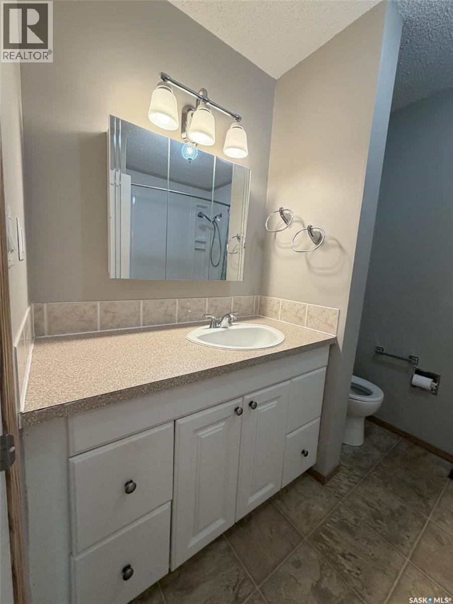 330 Coteau Street Property Photo 9