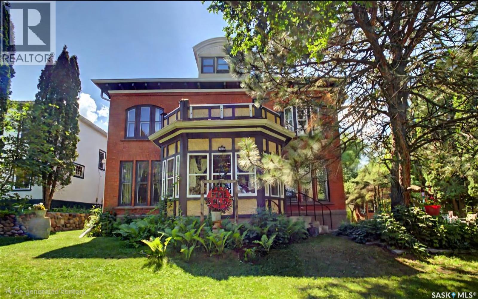 313 19th Street W Photo de la propriété 1