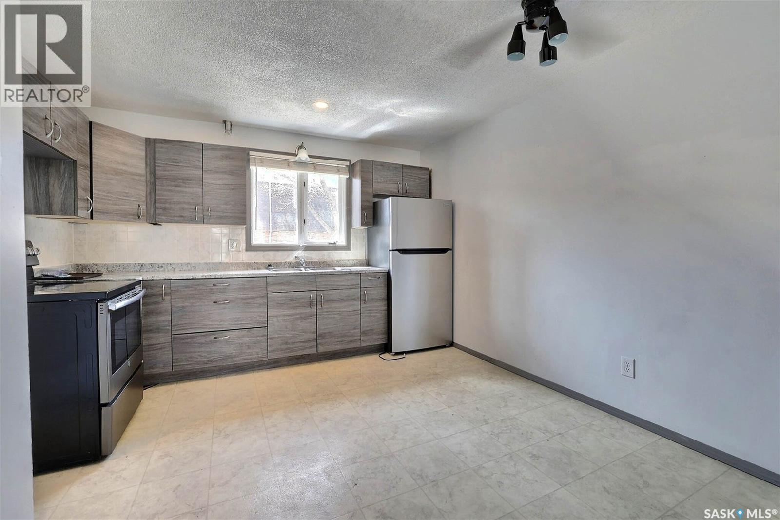 51 Spruceview Road Property Photo 6