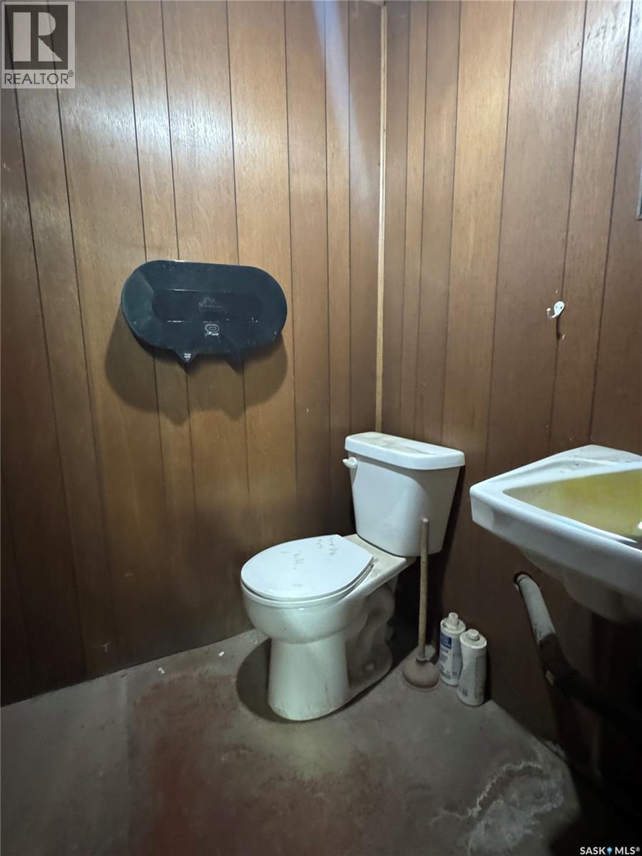 1124 Industrial Drive Property Photo 14