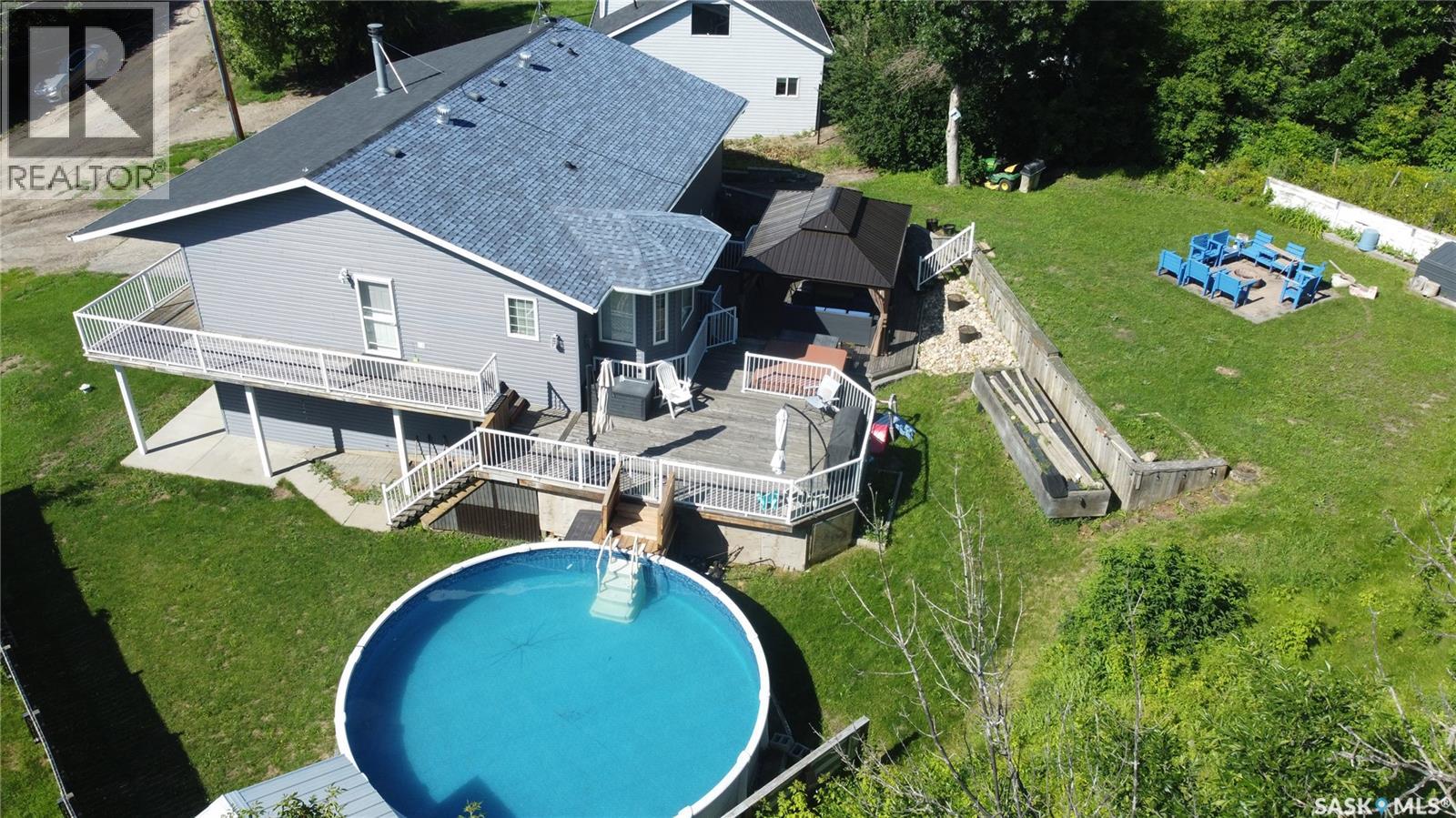 28 Alice Crescent Property Photo 2