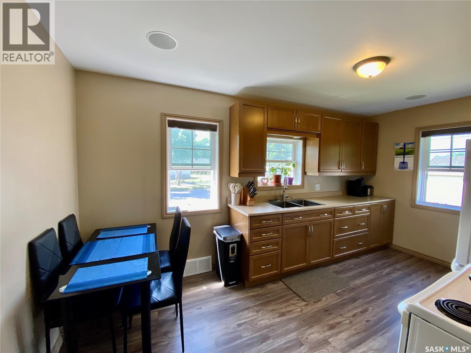 120 3rd Street W Property Photo 7