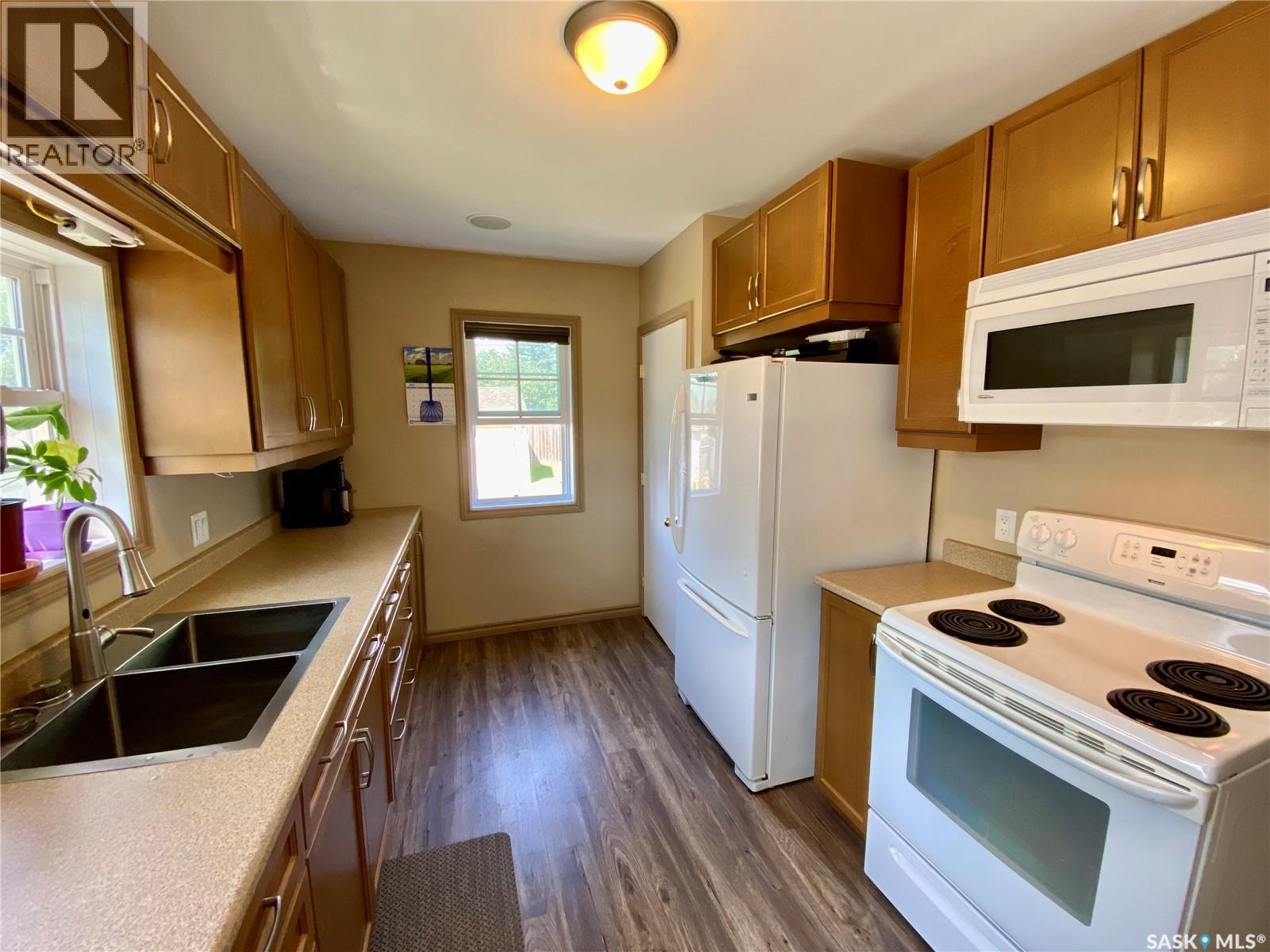 120 3rd Street W Property Photo 12
