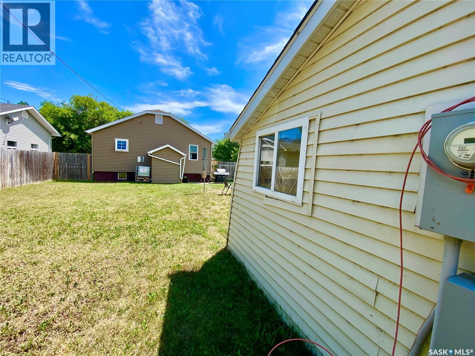 120 3rd Street W Property Photo 37