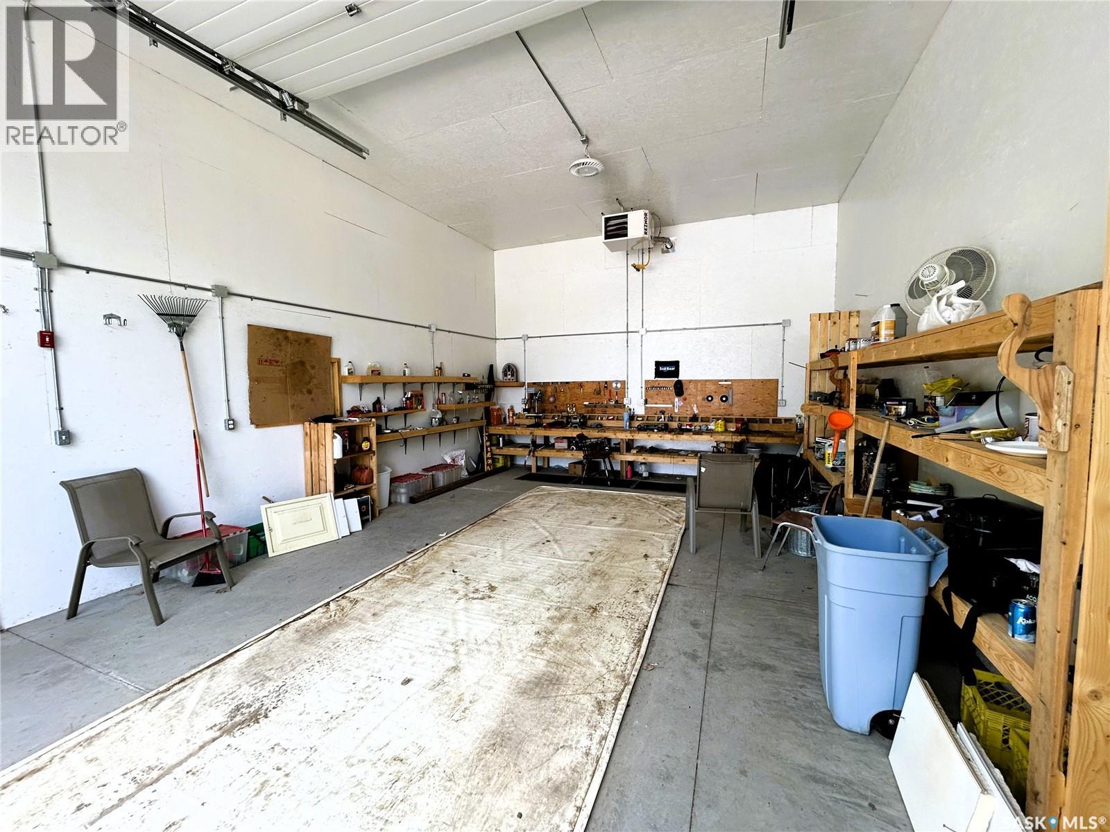 619 1st Avenue E Property Photo 8
