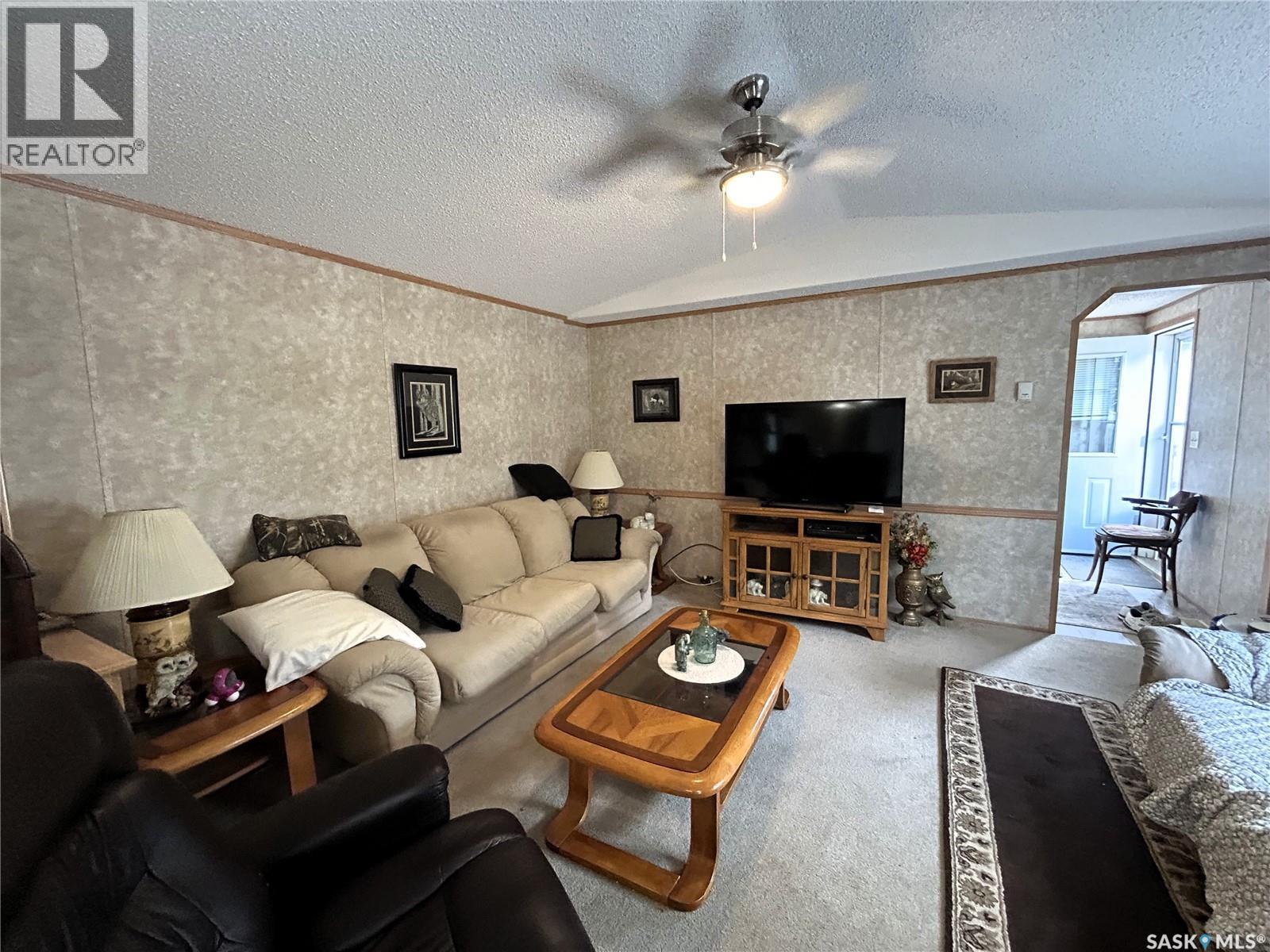 619 1st Avenue E Property Photo 14