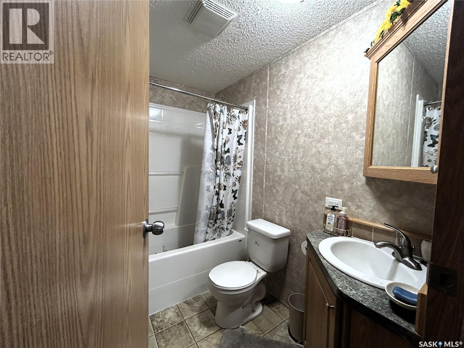 619 1st Avenue E Property Photo 28