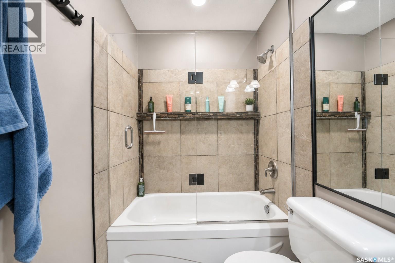 224 425 115th Street E Property Photo 4
