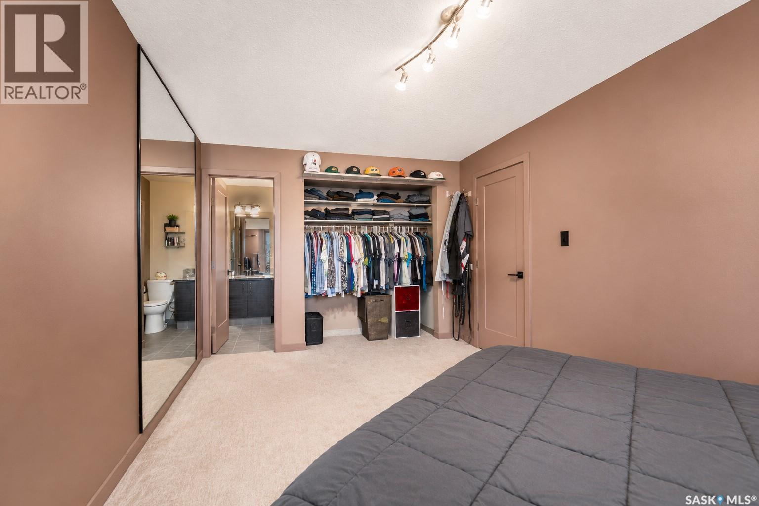 224 425 115th Street E Property Photo 10