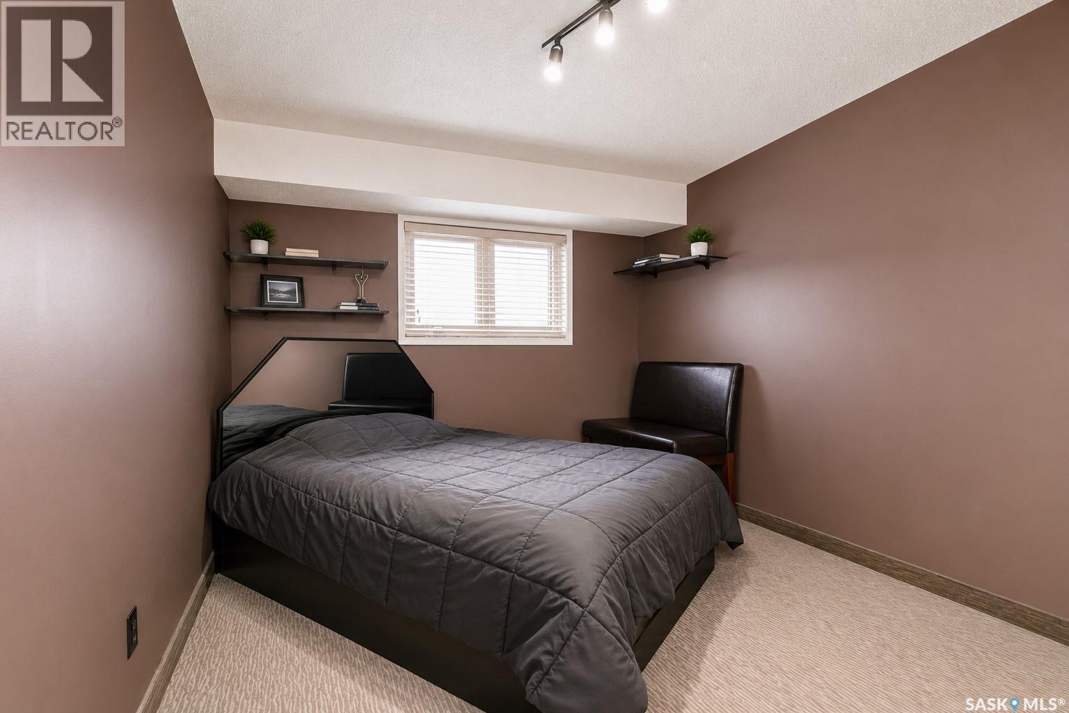 224 425 115th Street E Property Photo 11