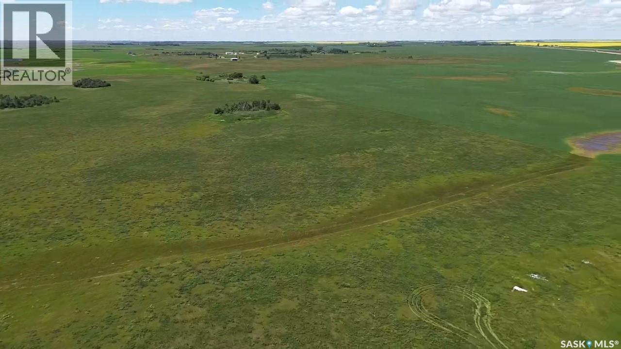 Krueger Hay Land - Highway 39 - Se-6-3-8-w2 Property Photo 2