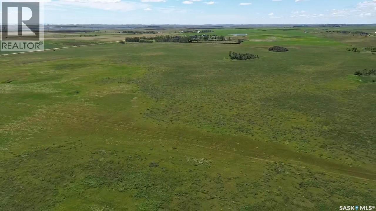 Krueger Hay Land - Highway 39 - Se-6-3-8-w2 Property Photo 3