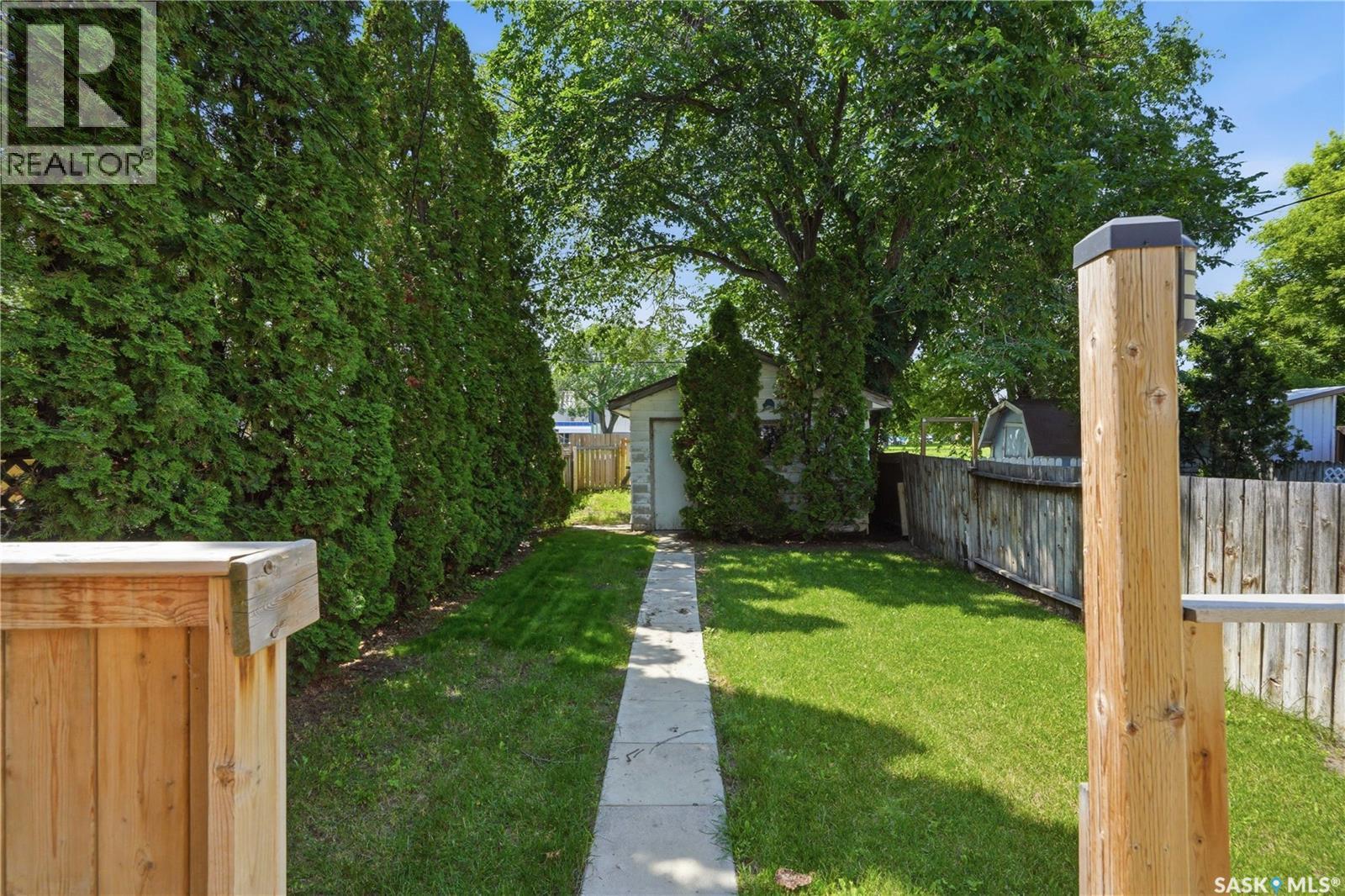 927 4th Avenue N Property Photo 5