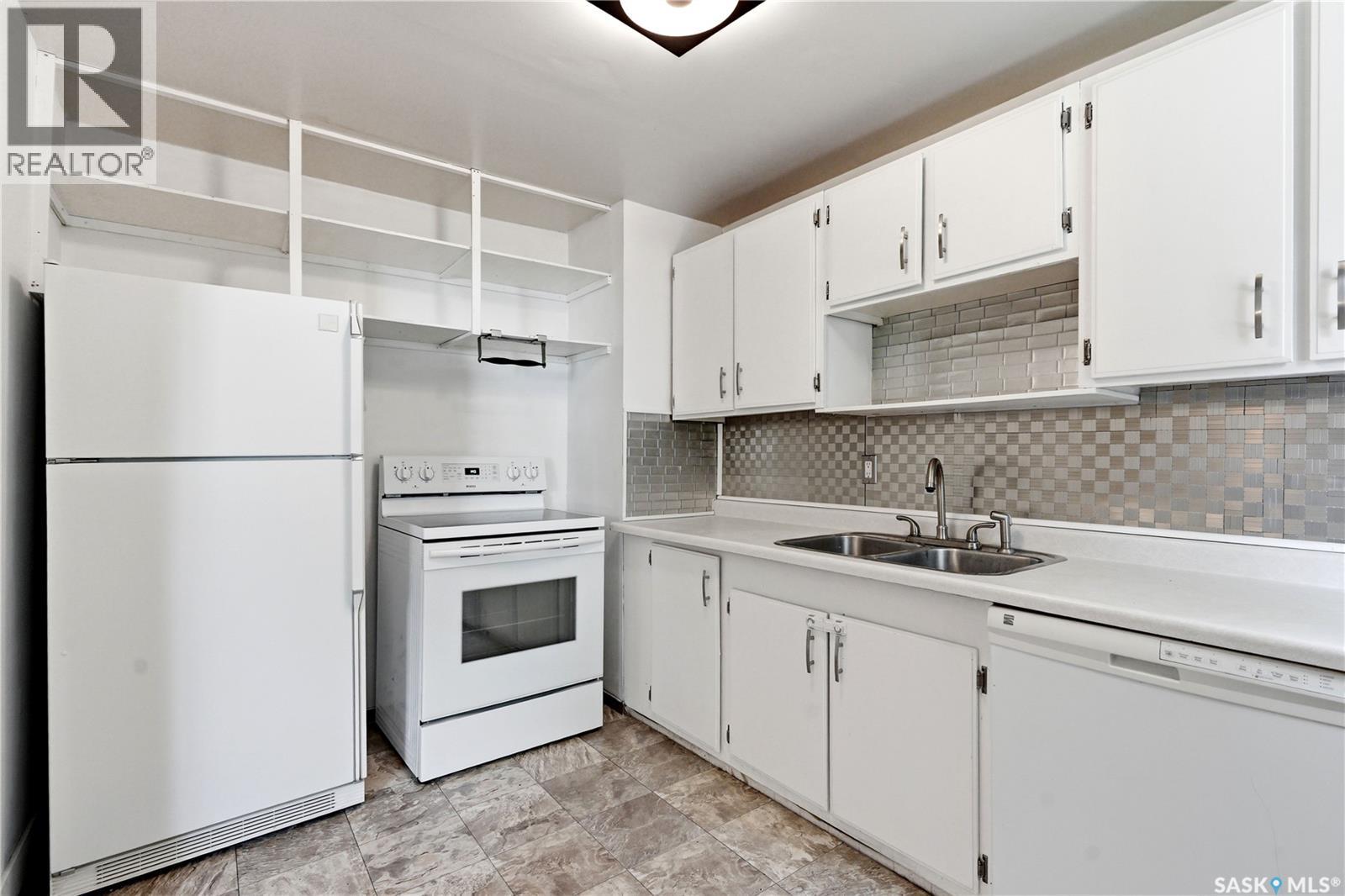 927 4th Avenue N Property Photo 12