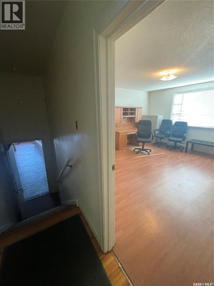 2318 8th Street E Property Photo 42