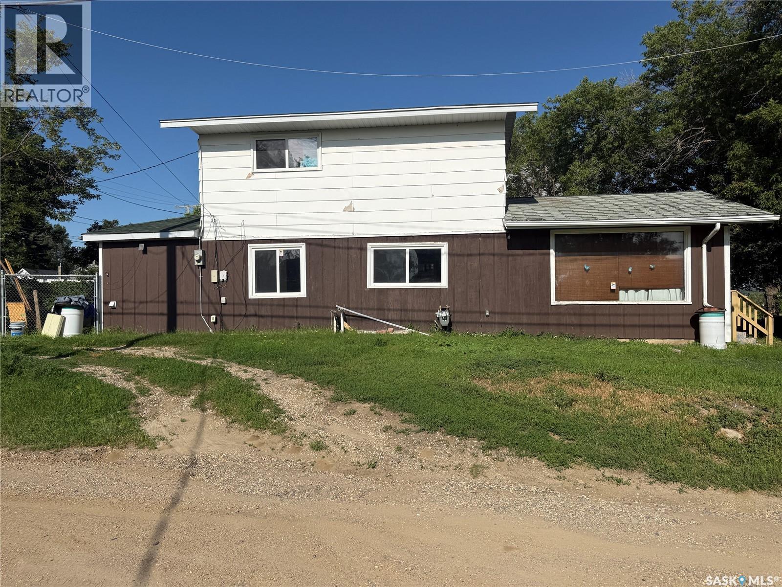 25 Home Street W Property Photo 39
