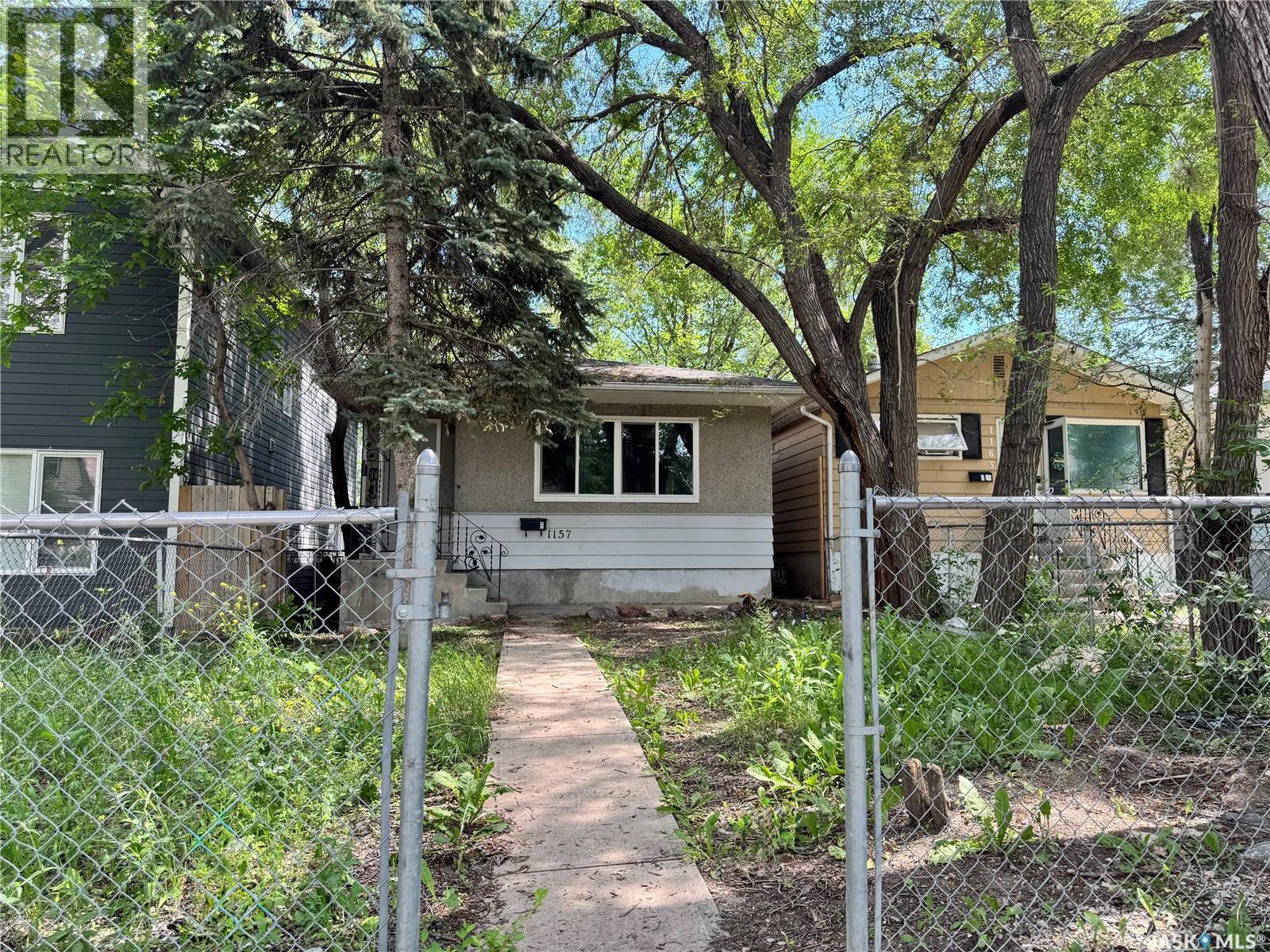 1157 Cameron STREET Property Photo 1