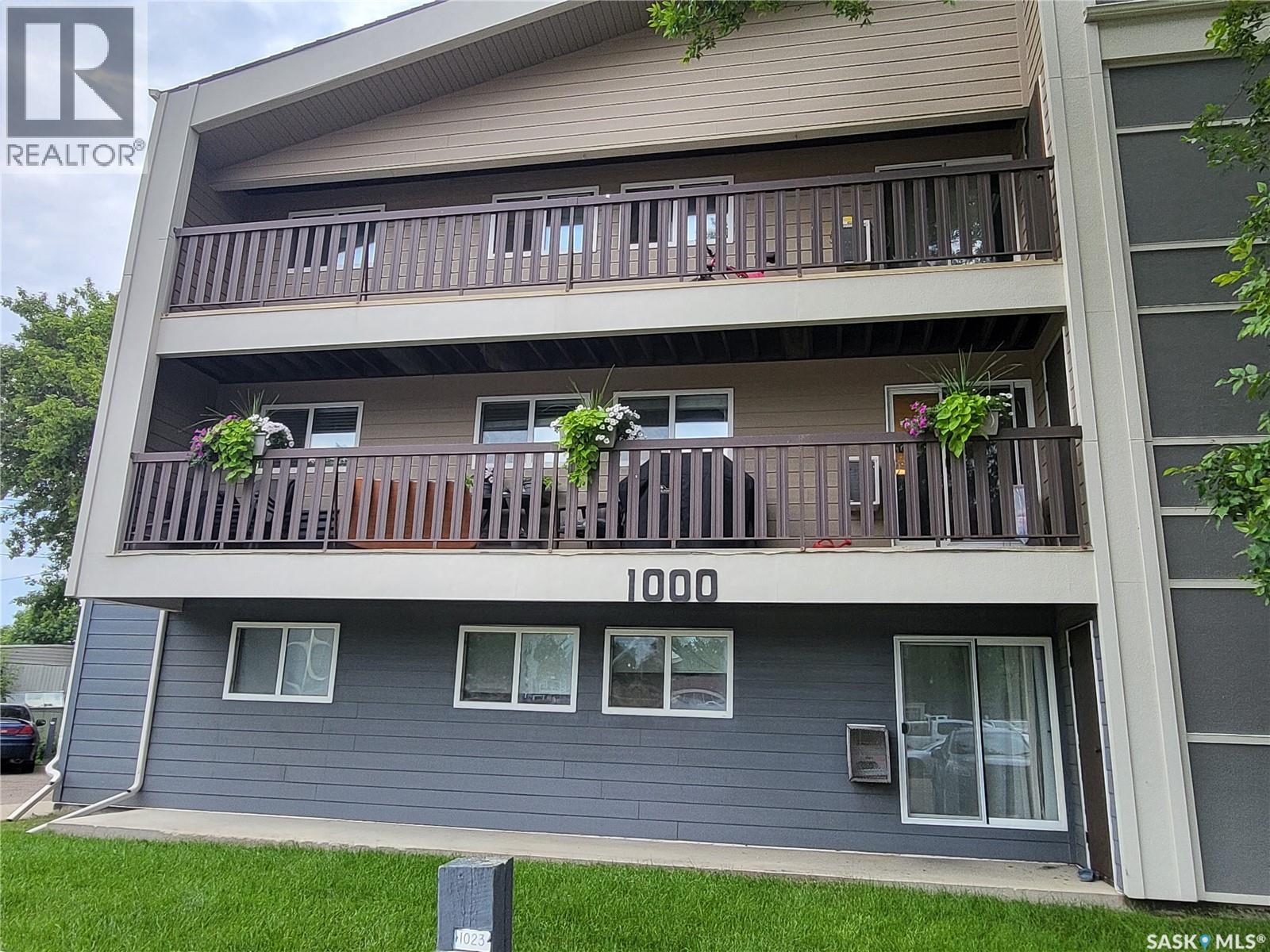 1026 425 115th STREET E Property Photo 1
