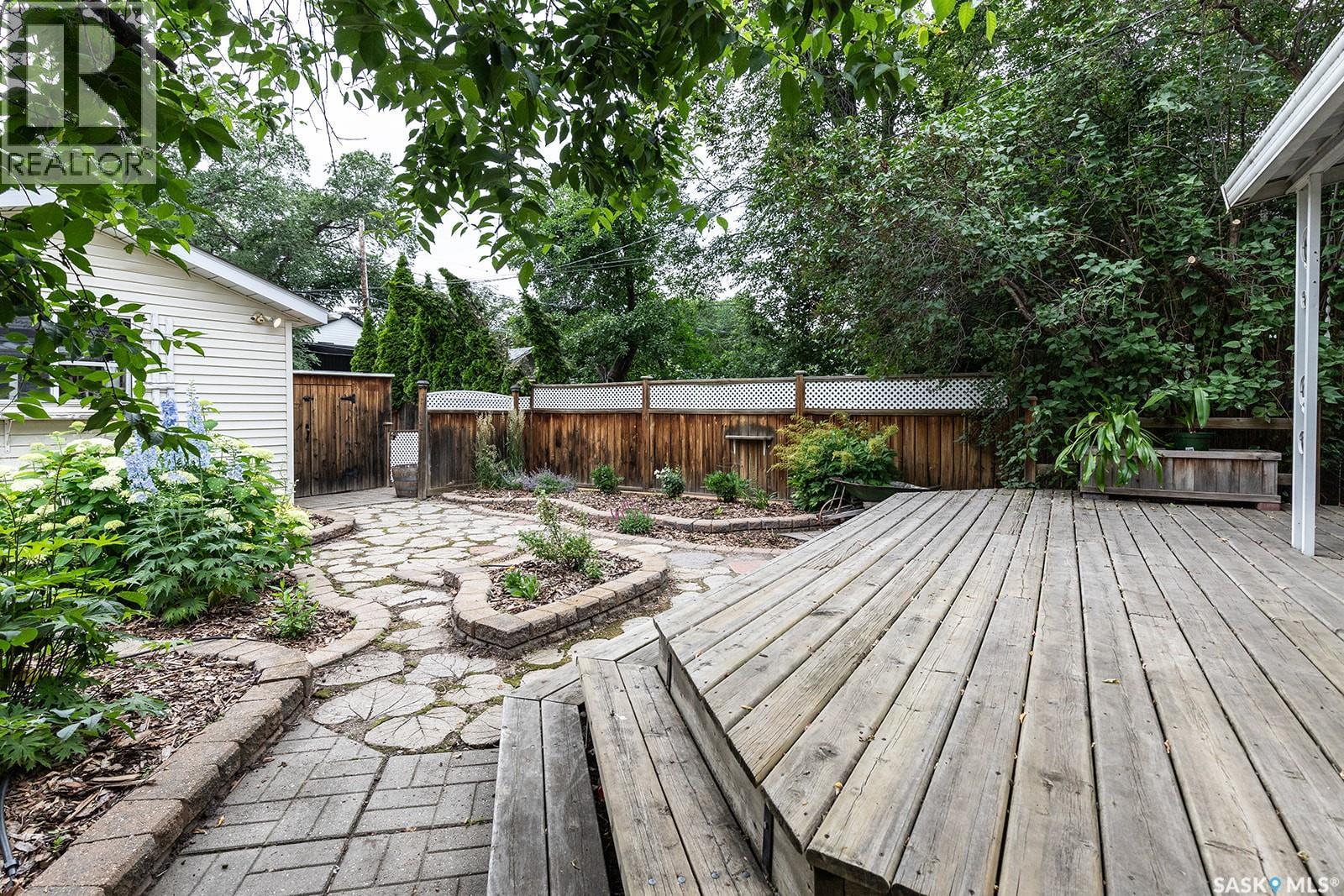 929 9th Avenue N Property Photo 35