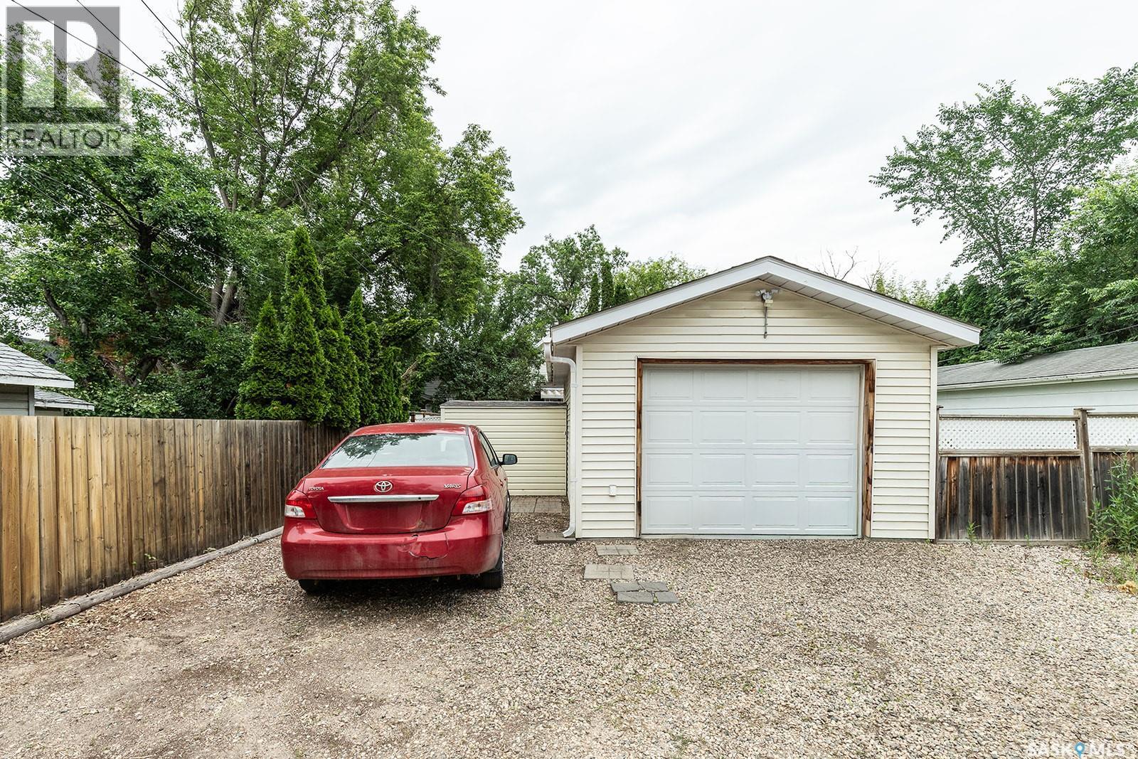 929 9th Avenue N Property Photo 43