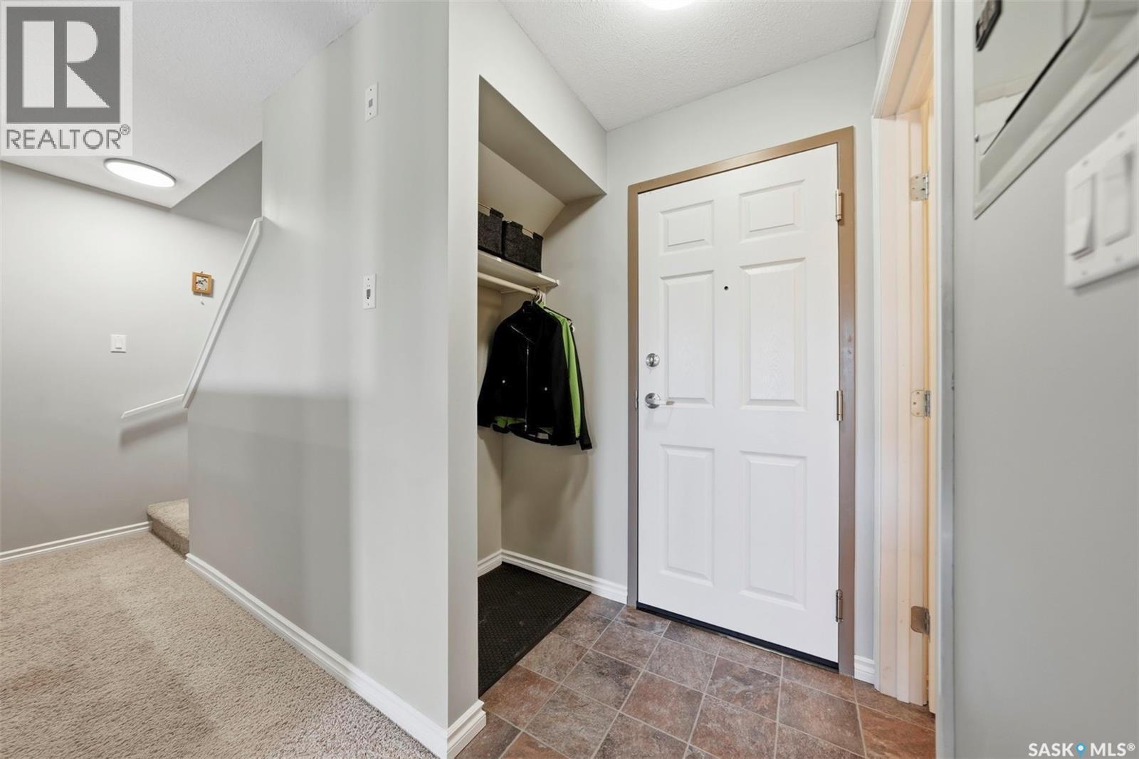 203 515 28th Street E Property Photo 3