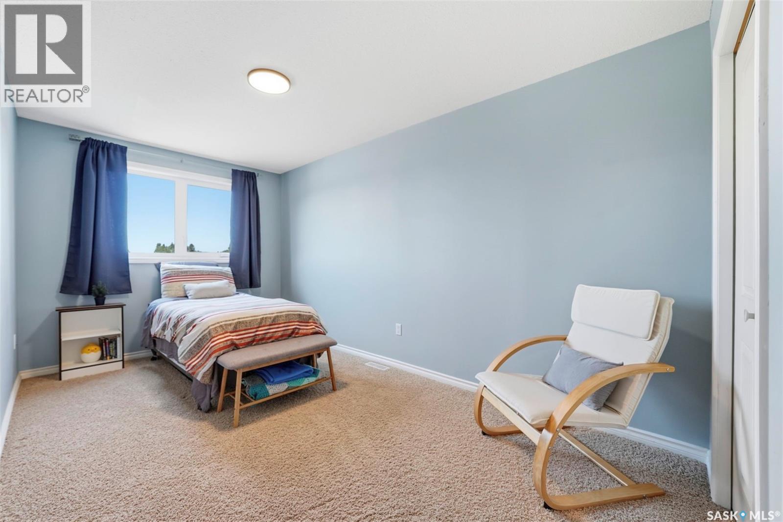 203 515 28th Street E Property Photo 21