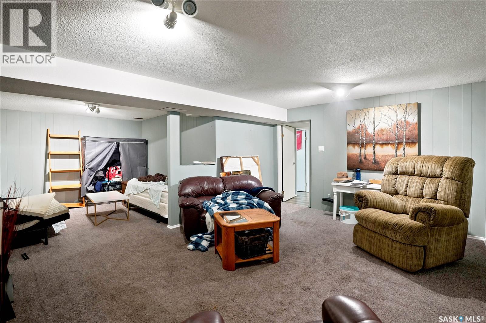 1313 Prince Crescent Property Photo 31