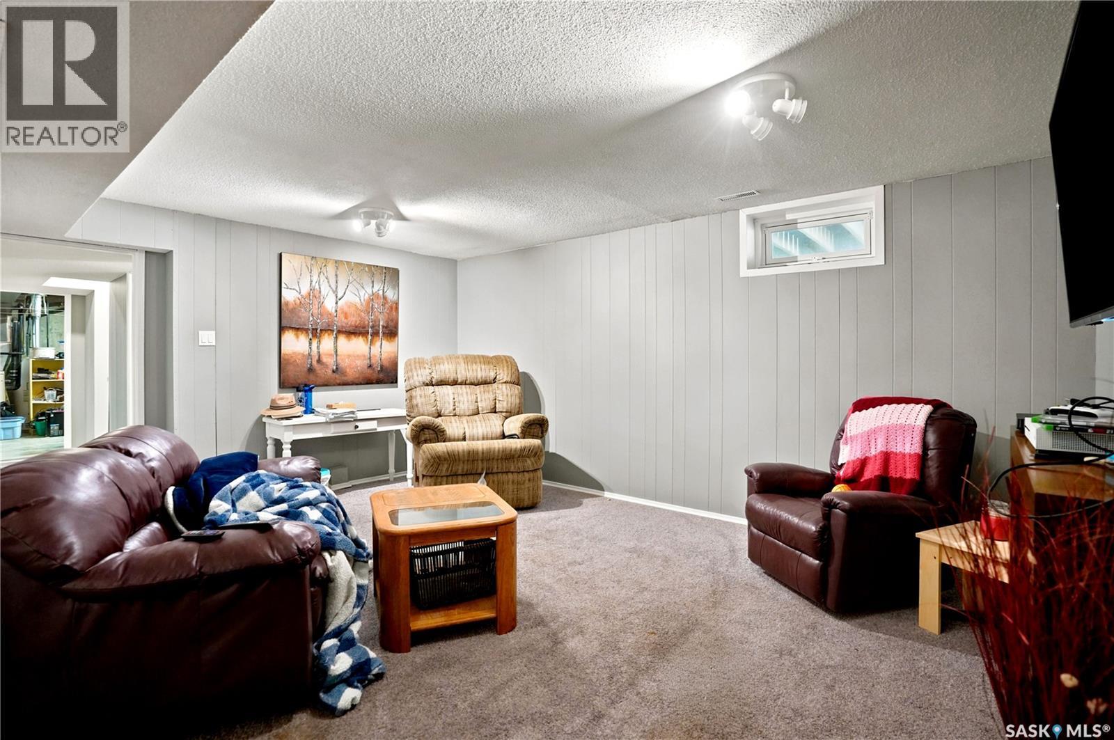 1313 Prince Crescent Property Photo 32