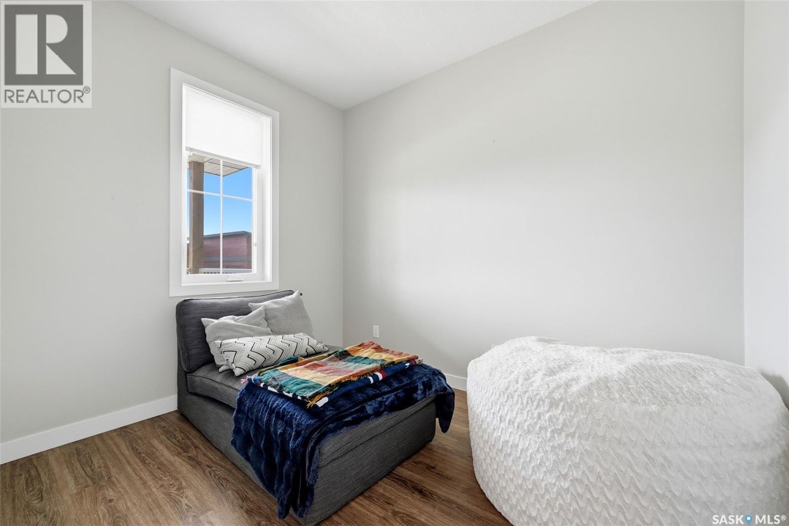 25 Aaron Drive Property Photo 15