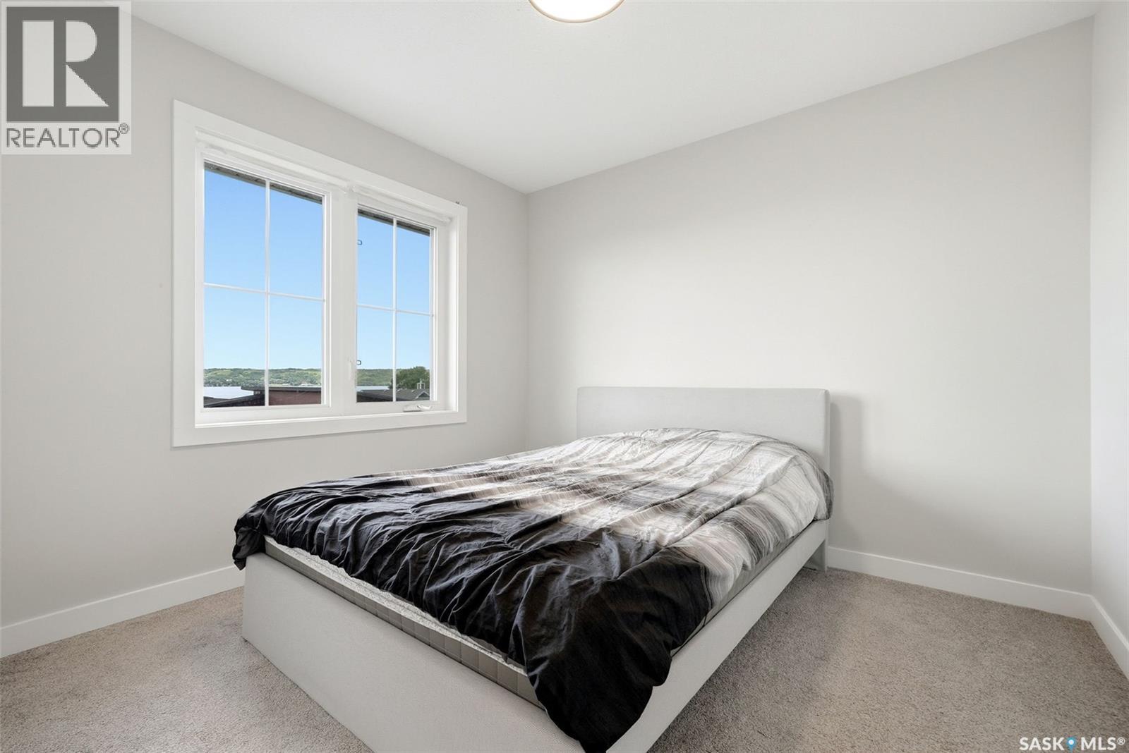 25 Aaron Drive Property Photo 24