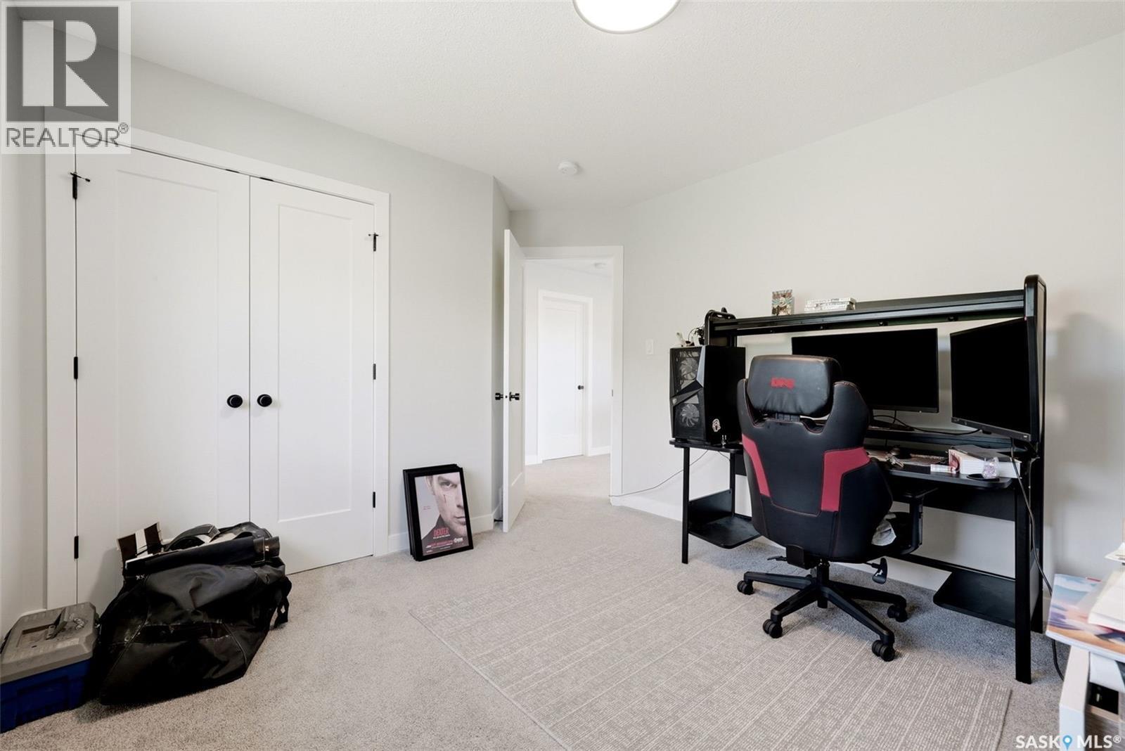 25 Aaron Drive Property Photo 28