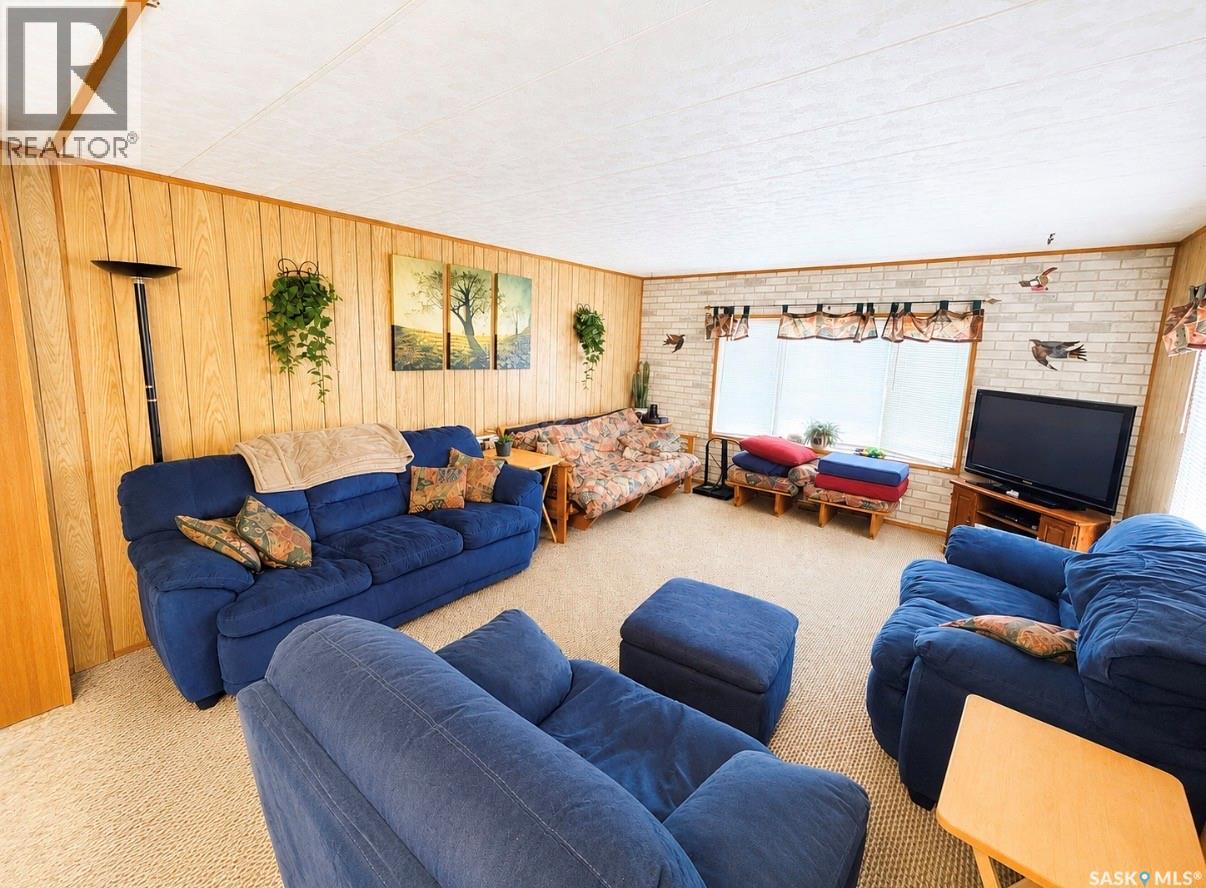 Palliser Lakeview Property Photo 2