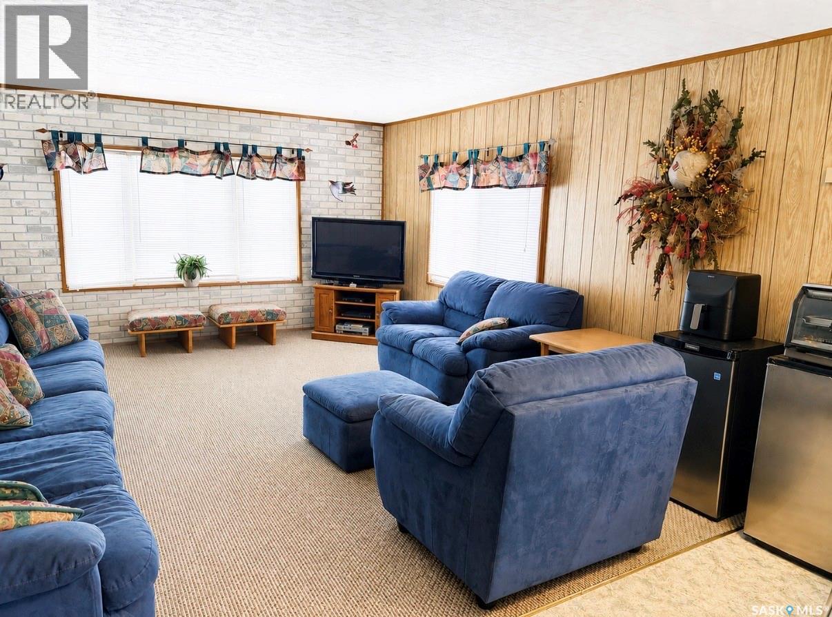Palliser Lakeview Property Photo 3