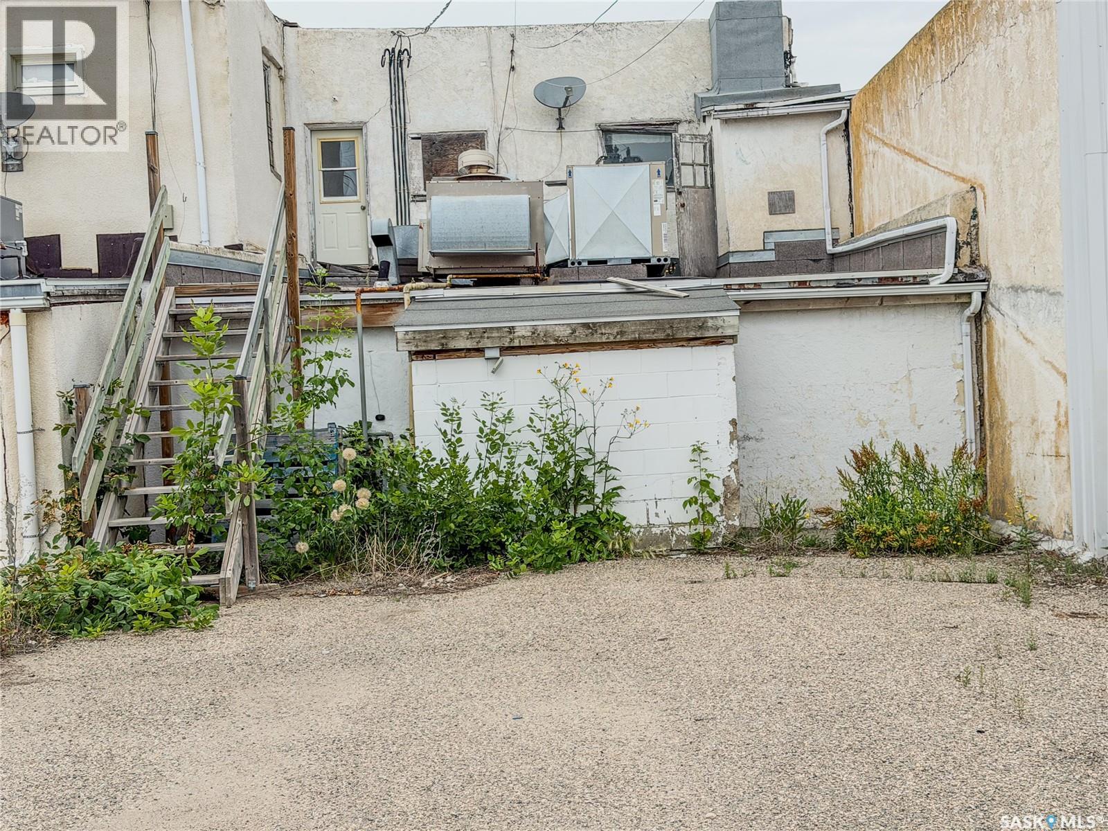 109 3rd Avenue W Property Photo 21