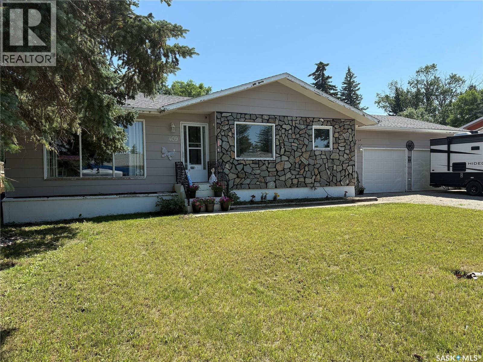409 Mckay Street Property Photo 1