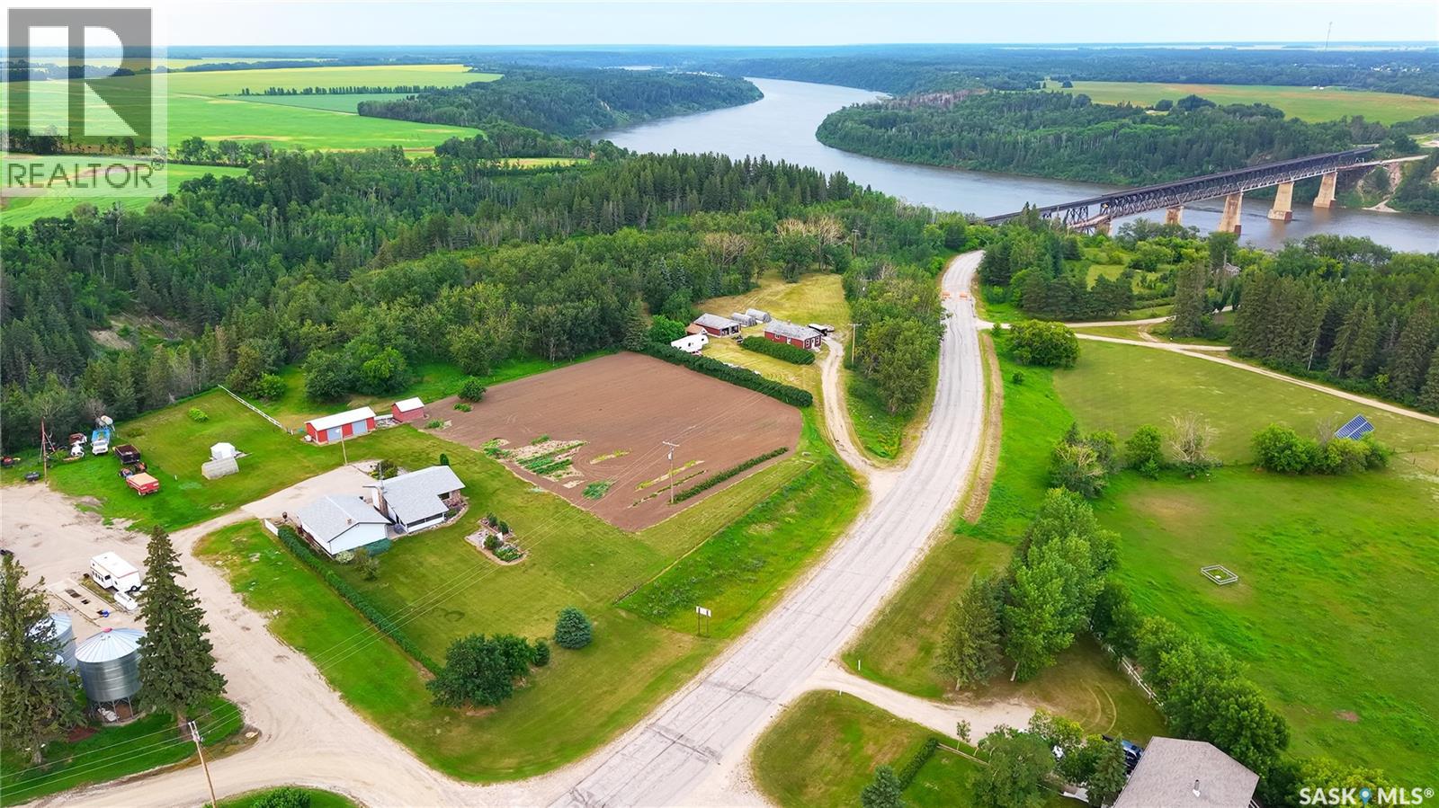 Koehnlein Acreage Property Photo 1